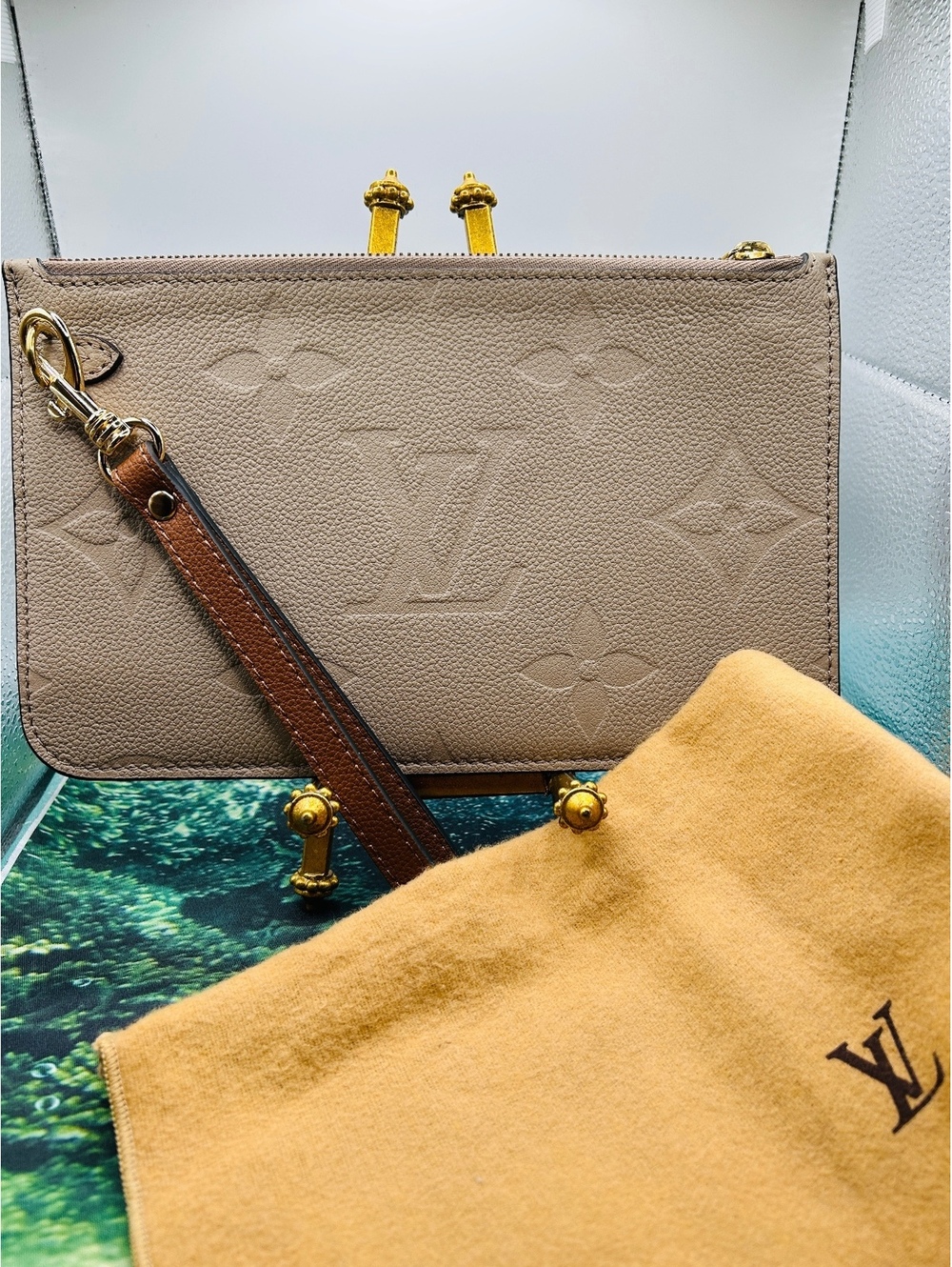Authentic Louis Vuitton Monogram Empreinte Neverfull MM Pochette Tourterelle COA